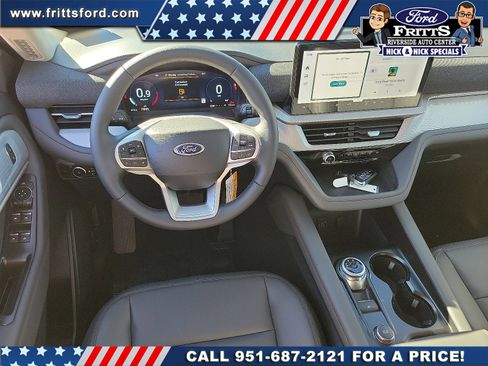 New 2026 Ford Explorer Active w/ Active Comfort Package image 4