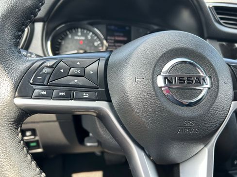 Used 2020 Nissan Rogue SV AWD/4WD image 20