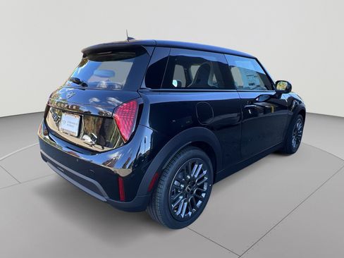 New 2026 MINI Cooper 2-Door Hardtop FWD image 5