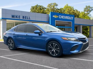 Used 2018 Toyota Camry SE FWD video 1