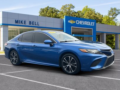 Used 2018 Toyota Camry SE