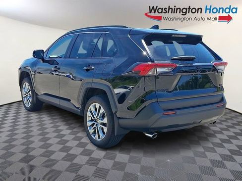 Used 2025 Toyota RAV4 XLE Premium AWD/4WD image 4