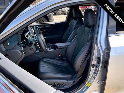Used 2024 Lexus ES 350 F Sport w/ Accessory Package (Z2) image 20