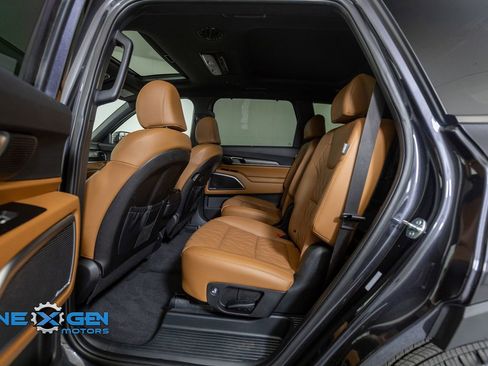Used 2025 Kia Telluride SX X-Line AWD/4WD image 27