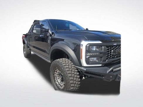 Used 2024 Ford F250 Lariat w/ Lariat Ultimate Package AWD/4WD image 3