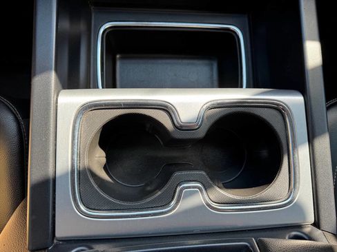 Used 2019 GMC Sierra 2500 SLT image 32