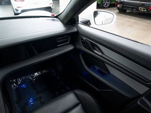 Used 2024 Porsche Taycan GTS image 11