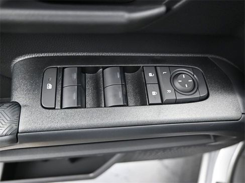 New 2026 Toyota 4Runner SR5 image 9