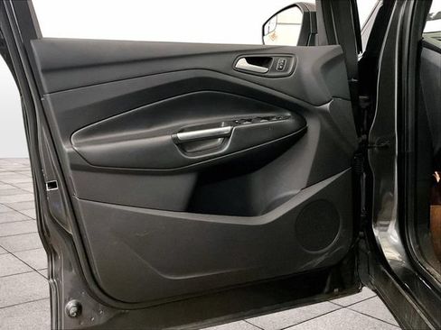 Used 2018 Ford Escape SE w/ SE Sync 3 Package FWD image 22