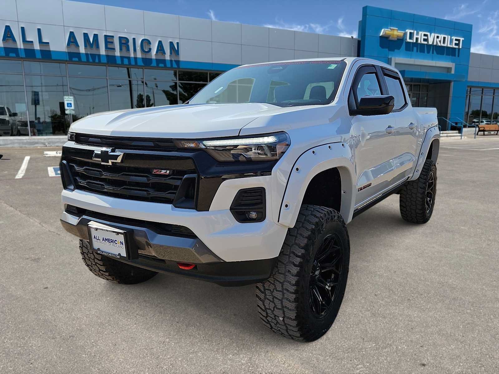 New 2026 Chevrolet Colorado Z71 w/ Z71 Convenience Package 2 AWD/4WD image 1