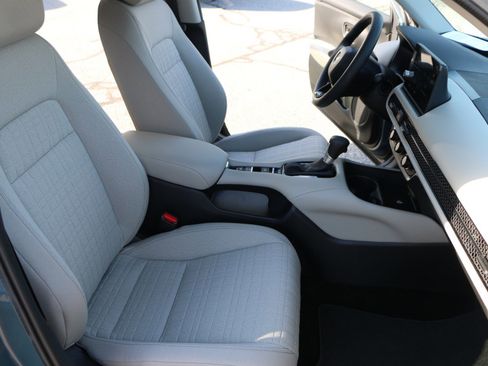 Used 2026 Honda HR-V LX image 23