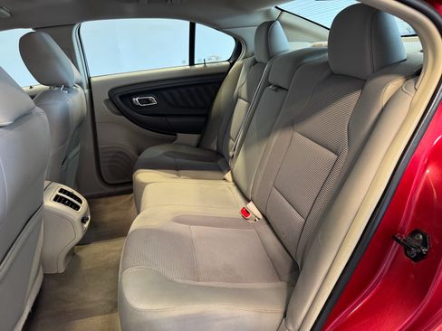 Used 2010 Ford Taurus SEL FWD image 24