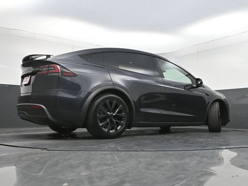 Used 2024 Tesla Model X AWD/4WD image 31