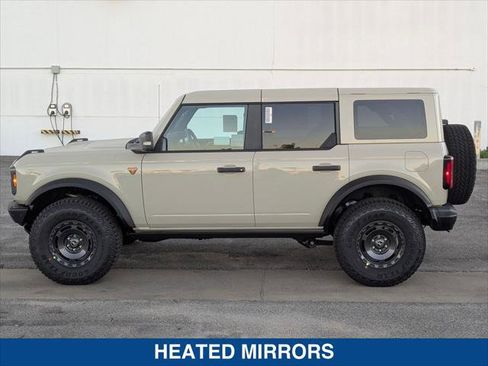 New 2025 Ford Bronco Badlands image 2