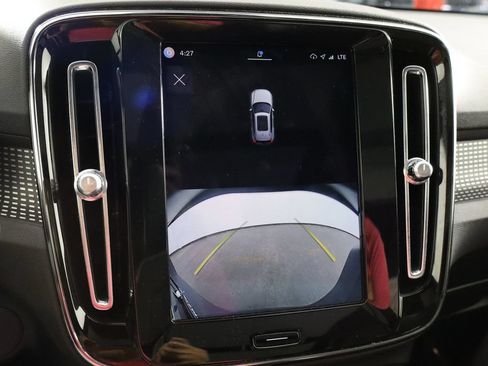 Used 2021 Volvo XC40 P8 Recharge AWD/4WD image 35