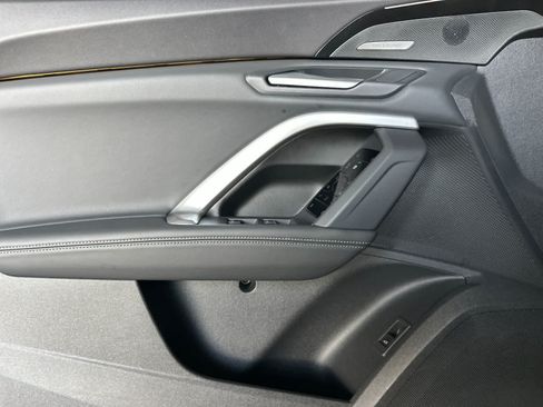Used 2025 Audi Q5 Premium w/ Premium Plus AWD/4WD image 12