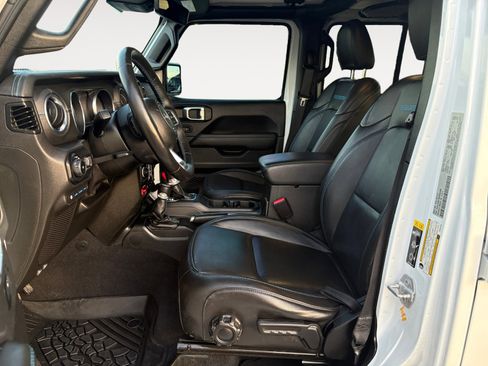 Used 2021 Jeep Wrangler Unlimited Rubicon 4xe w/ Steel Bumper Group image 19