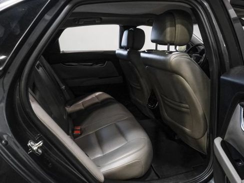 Used 2013 Cadillac XTS Premium FWD image 32