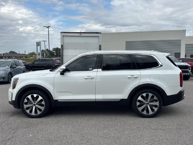 Used 2020 Kia Telluride EX w/ EX Premium Package AWD/4WD image 2