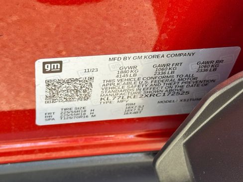 Used 2024 Chevrolet Trax ACTIV w/ Sunroof Package image 34