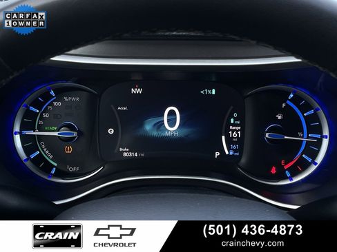 Used 2023 Chrysler Pacifica Touring-L image 16