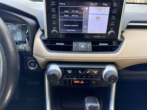 Used 2019 Toyota RAV4 Limited image 15