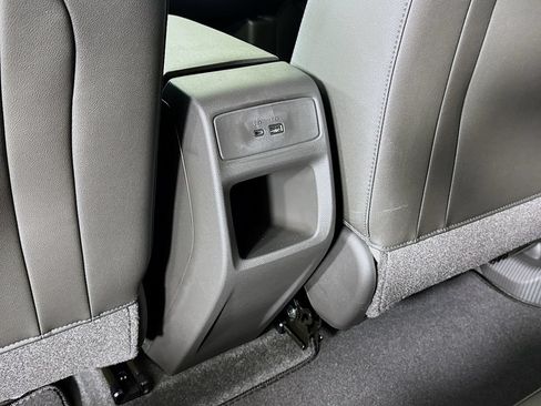 New 2026 Chevrolet Trax LT w/ Midnight Edition FWD image 25