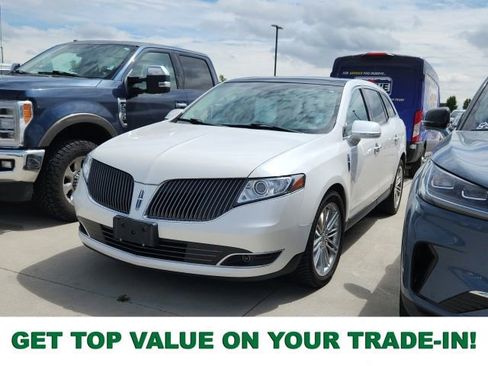 Used 2016 Lincoln MKT AWD w/ Equipment Group 201A image 1