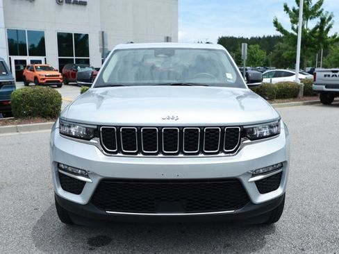 Used 2023 Jeep Grand Cherokee 4WD 4xe image 2