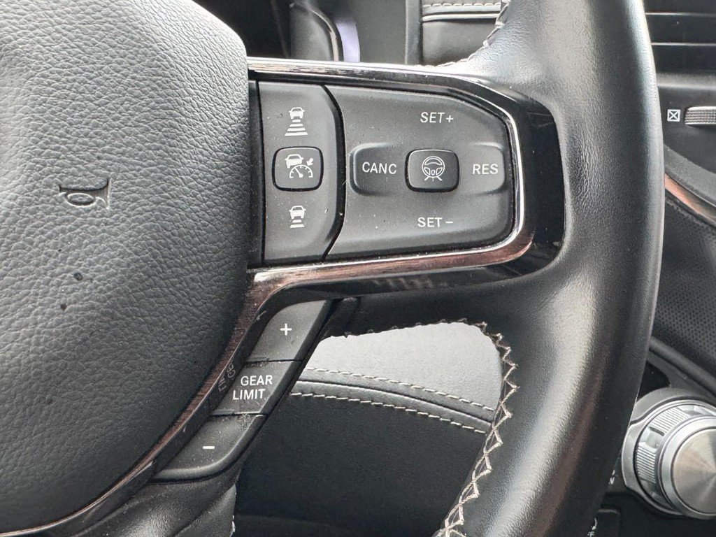 Used 2025 RAM 1500 Limited AWD/4WD image 18