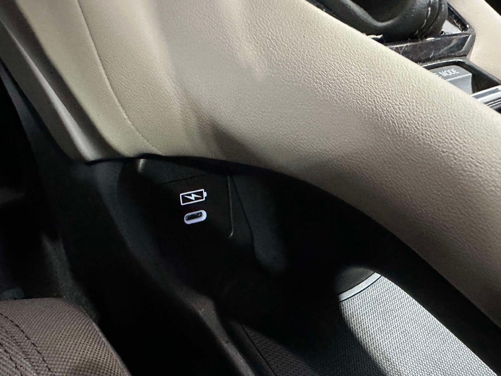 Used 2024 Honda HR-V LX image 18