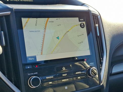 Used 2019 Subaru Forester Limited image 18