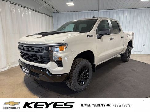 New 2026 Chevrolet Silverado 1500 Custom Trail Boss AWD/4WD image 1