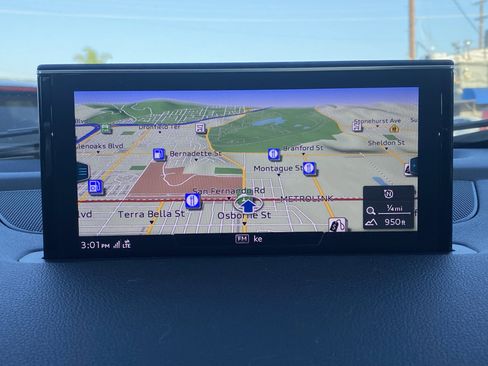 Used 2018 Audi Q7 3.0T Premium Plus w/ Premium Plus Package image 13