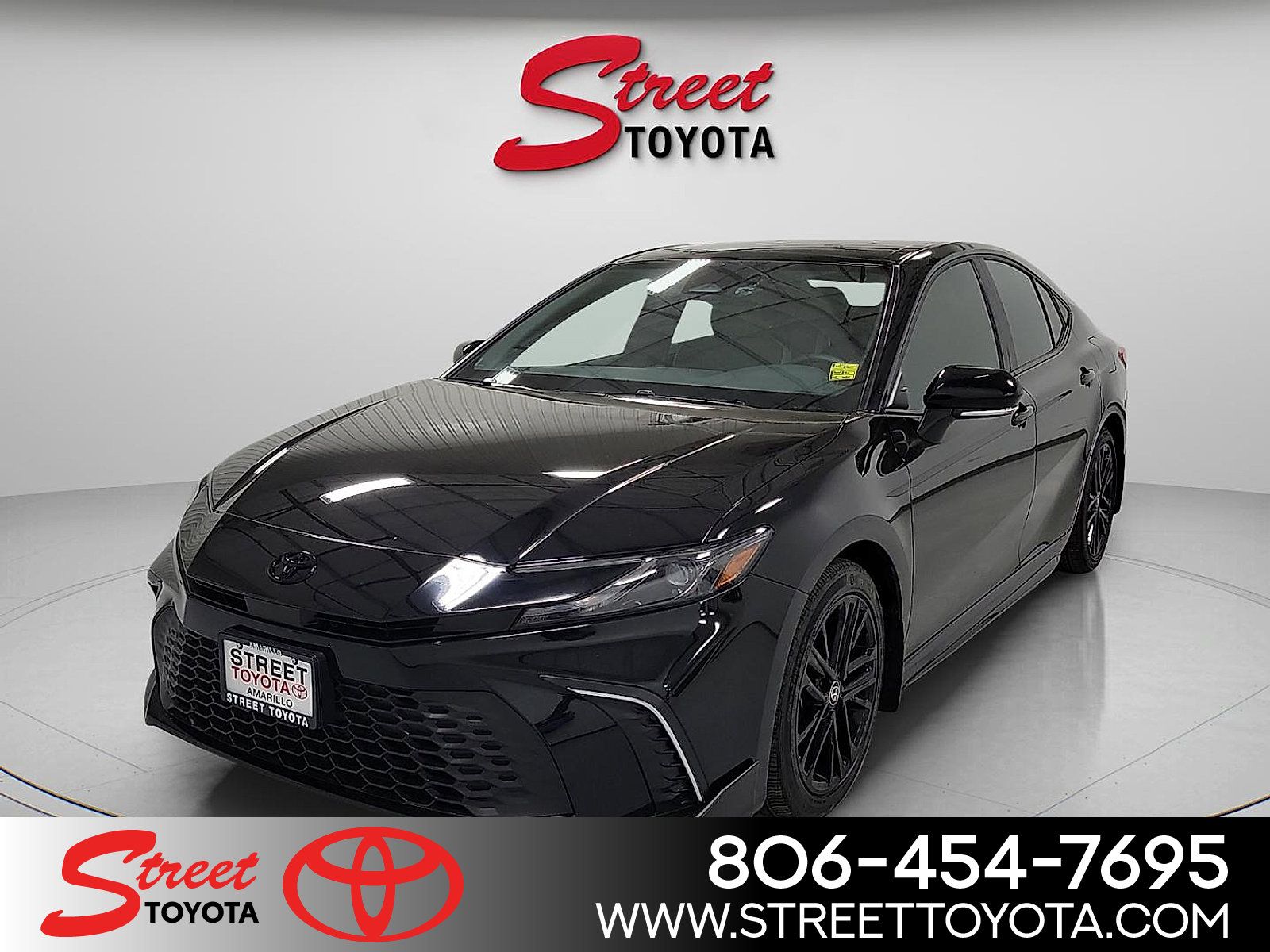Certified 2026 Toyota Camry SE w/ Convenience Package FWD image 1