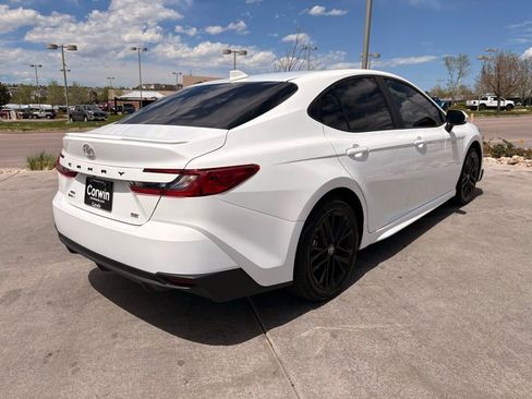 Used 2025 Toyota Camry SE AWD/4WD image 7