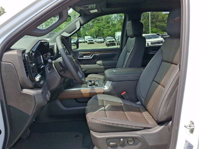 New 2026 Chevrolet Silverado 2500 High Country w/ Technology Package AWD/4WD image 6