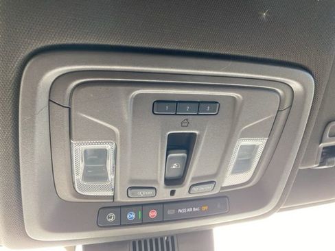 Used 2024 GMC Sierra 2500 SLT w/ SLT Premium Package image 33