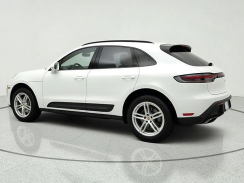Used 2024 Porsche Macan w/ Premium Plus Package AWD/4WD image 7