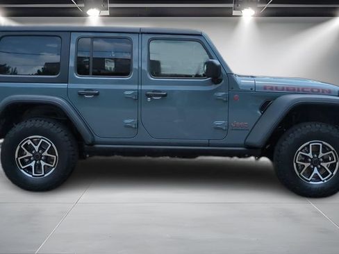Used 2026 Jeep Wrangler Unlimited Rubicon AWD/4WD image 4