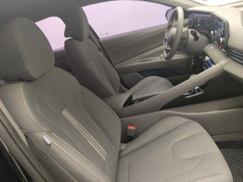Used 2022 Hyundai Elantra SEL w/ Convenience Package FWD image 21