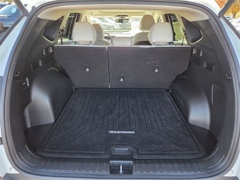 Used 2022 Hyundai Tucson Limited image 14