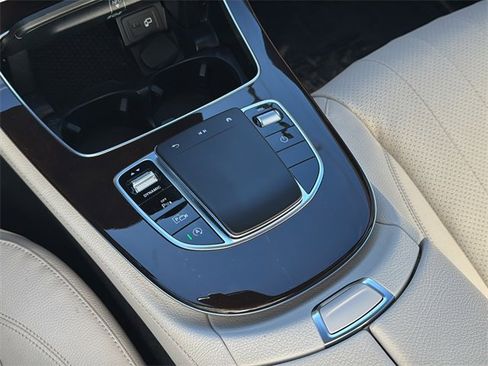 Certified 2022 Mercedes-Benz E 350 4MATIC Sedan image 20