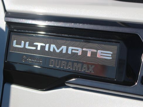 New 2026 GMC Sierra 2500 Denali Ultimate image 10