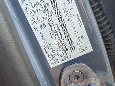Used 2023 Ford Escape ST-Line w/ Tech Pack #1 FWD image 39