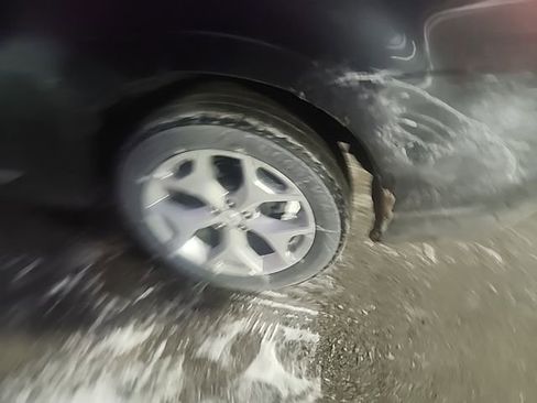 Used 2018 Subaru Forester 2.5i Touring w/ Popular Package #2 image 8