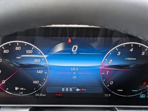 Used 2026 Mercedes-Benz GLC 300 image 10