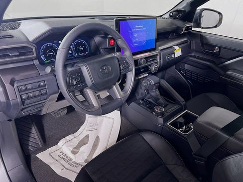 New 2026 Toyota 4Runner TRD Off-Road Premium AWD/4WD image 9