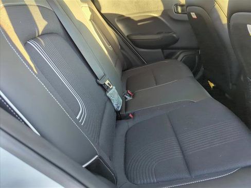 Used 2023 Hyundai Venue Limited image 26