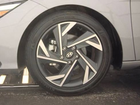 Used 2025 Hyundai Elantra Sport w/ Cargo Package FWD image 7